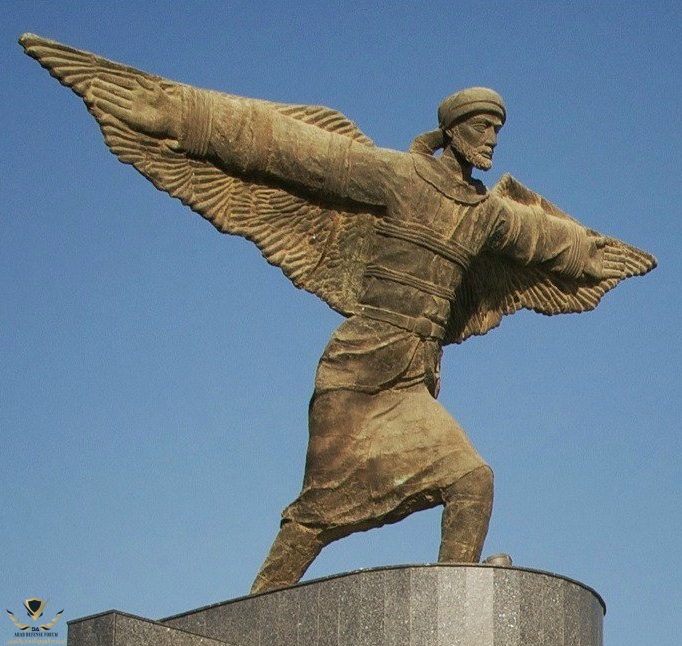 Ibn_Firnas'_statue.jpg