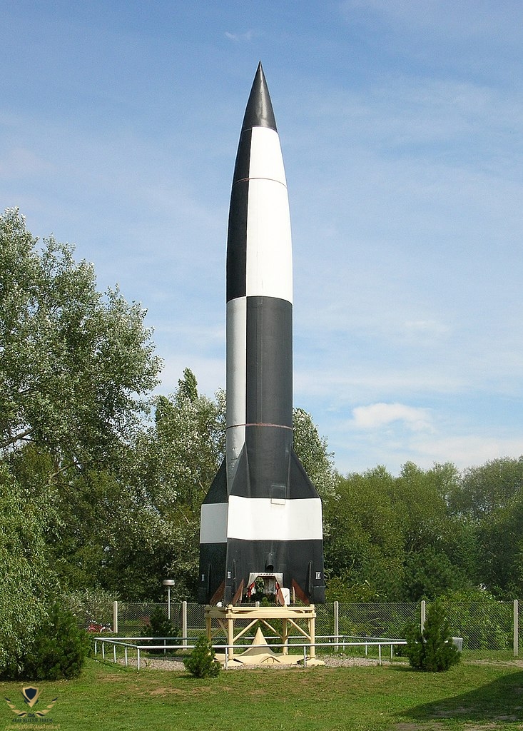 733px-Fusée_V2.jpg