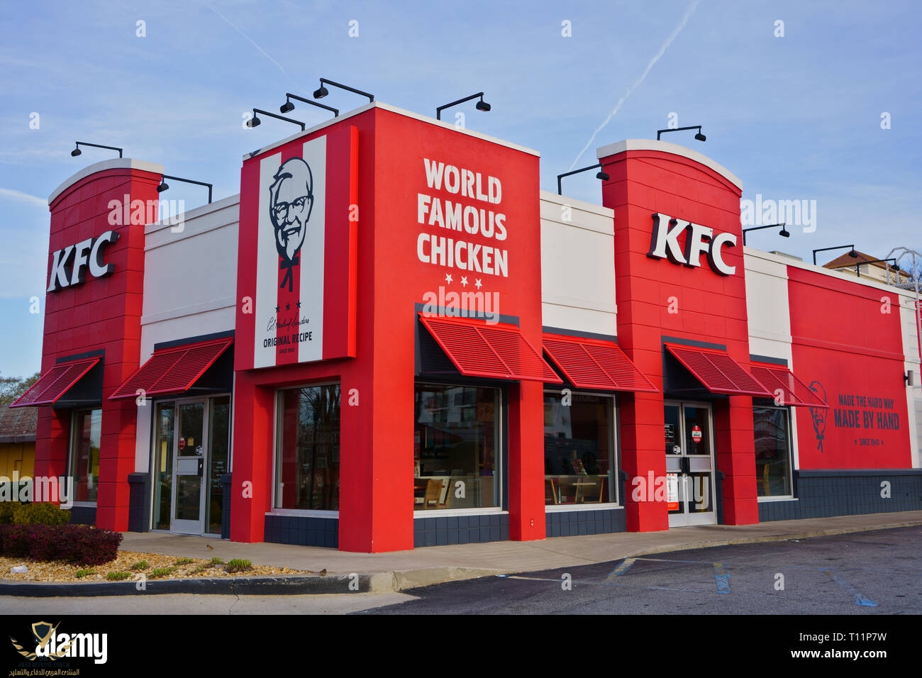 atlanta-georgia-usa-le-19-mars-2019-kfc-kentucky-fried-chicken-restaurant-fast-food-chaine-de-...jpg