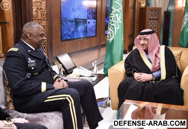 ولي العهد مع القائد الأمريكي٢.jpg