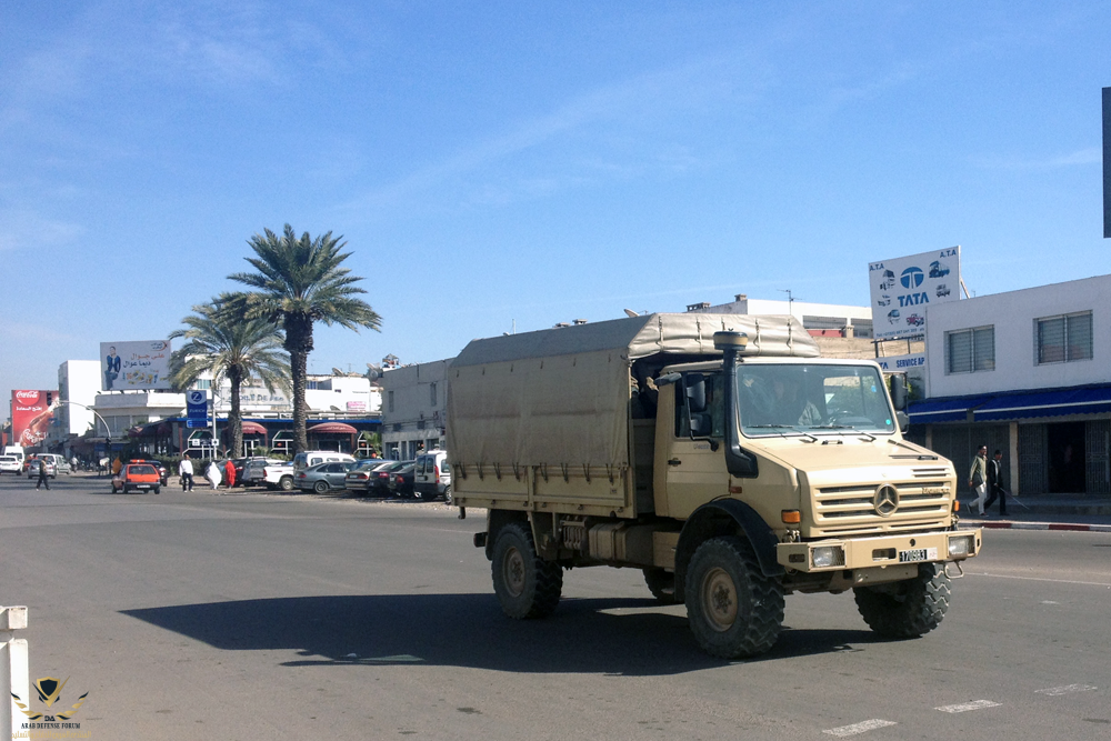 Moroccan_Army-Unimog-Morocco-Africa-street_scene-2015.png