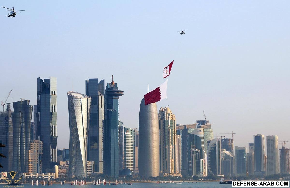 عرض عسكري قطري بمناسبة العيد الوطني٢.jpg
