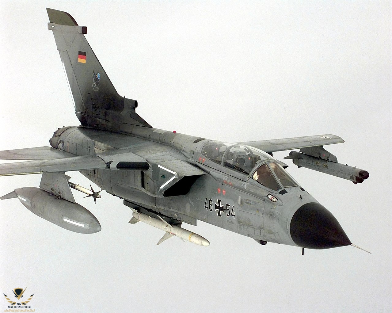 1280px-AGM-88_and_AIM-9_on_Tornado.jpg