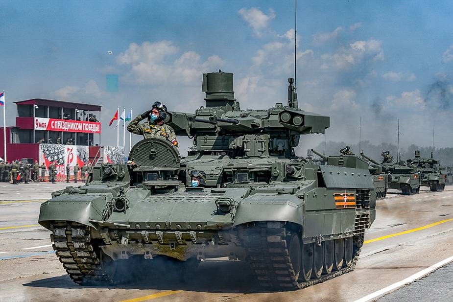 BMPT-72_fire_support_tracked_armored_Russia_victory_day_military_parade_2020_001.jpg