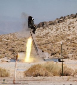 ejection-seat-nasa-blast.jpg