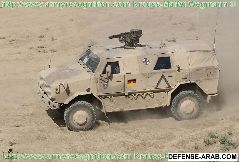 Dingo_2_wheeled_armoured_vehicle_personnel_carrier_Germany_German_army_Krauss-Maffei_Wegmann_010.jpg