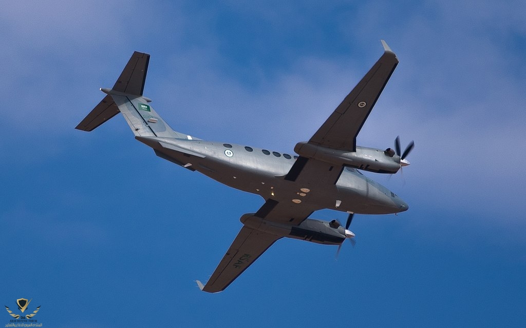 1024px-Royal_Saudi_Air_force_King_Air[1].jpg