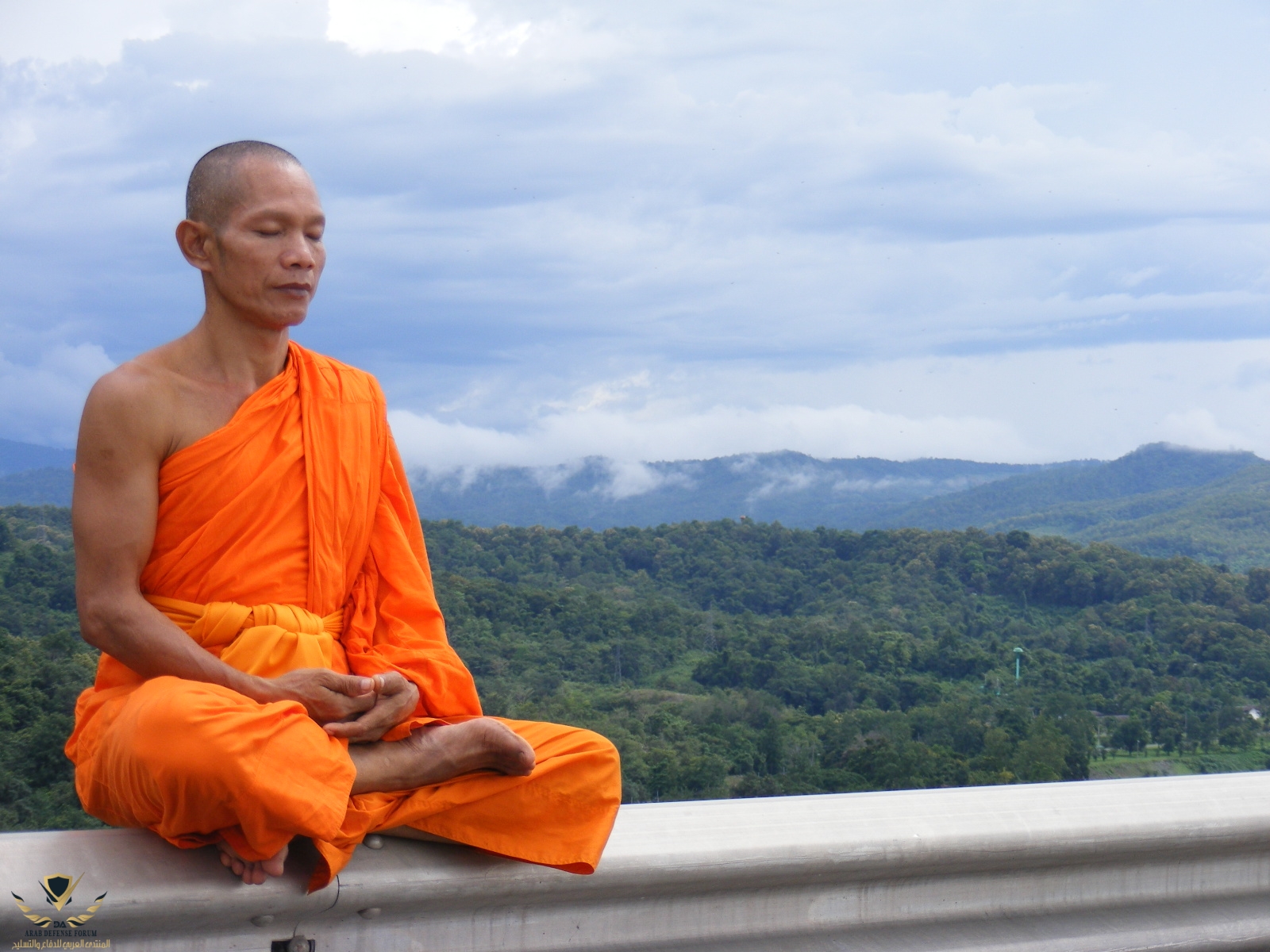 Phra_Ajan_Jerapunyo-Abbot_of_Watkungtaphao..jpg