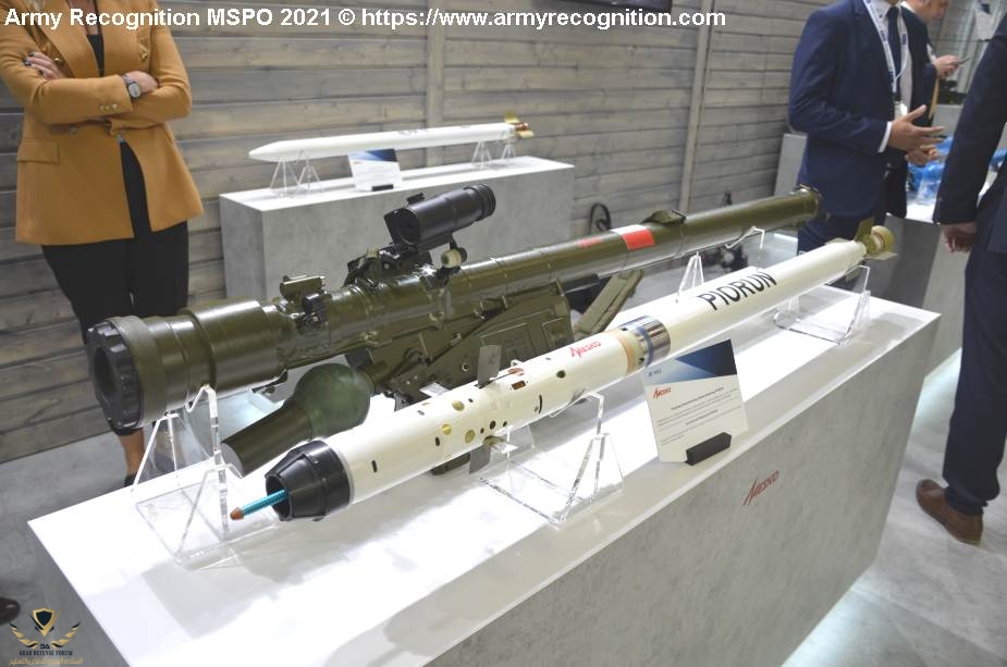 Piorun_MANPADS_man-portable_air_defense_missile_system_weapon_Poland_925_001.jpg