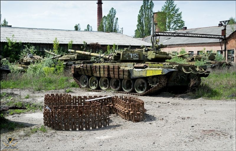 Tanks Ovehaul Depot in Kharkiv - English Russia.jpeg
