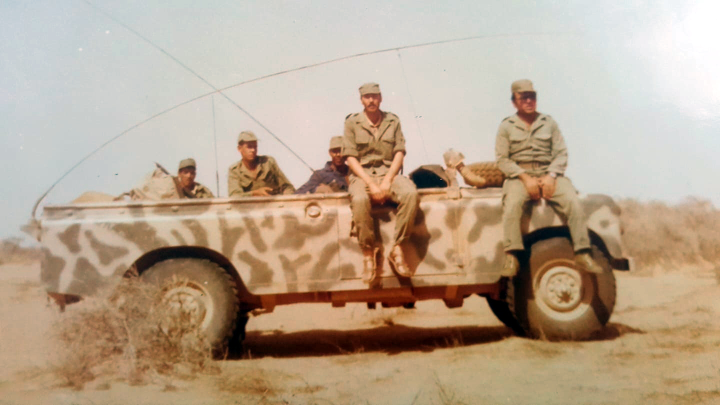 clipb897.jpg
