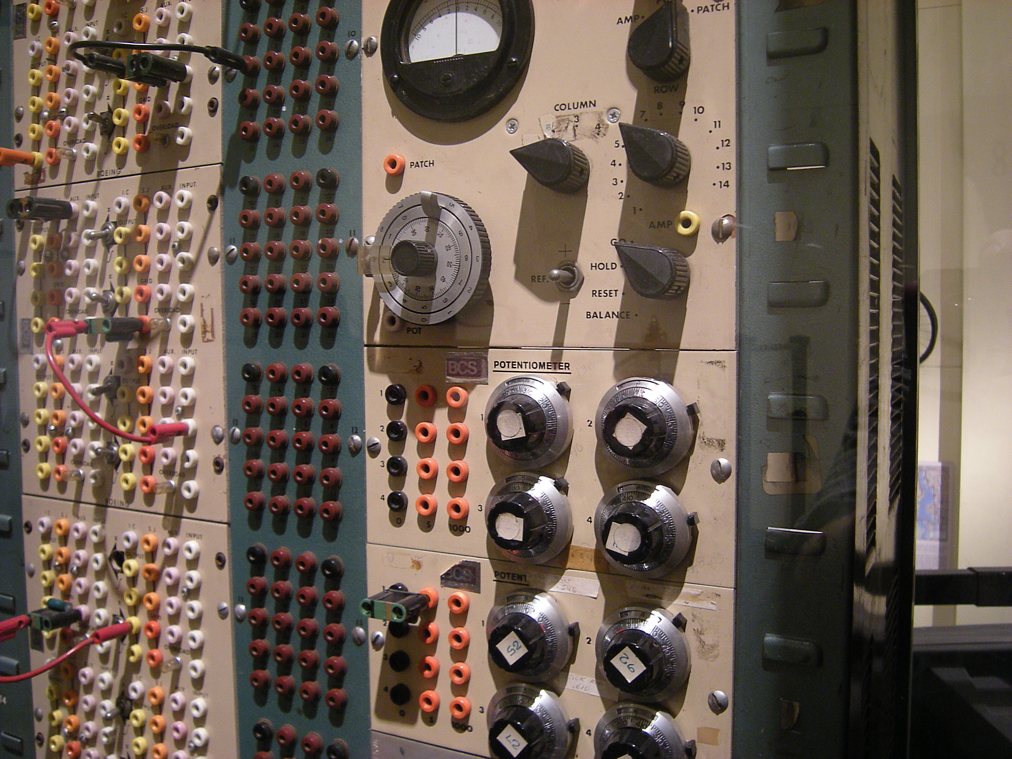 MOHAI_-_analog_computer_03.jpg