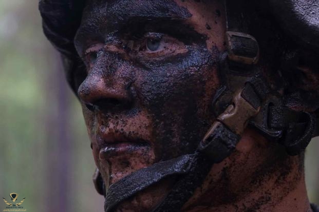 mil-marine-recruits-parris-island-crucible-mud-1800.jpg