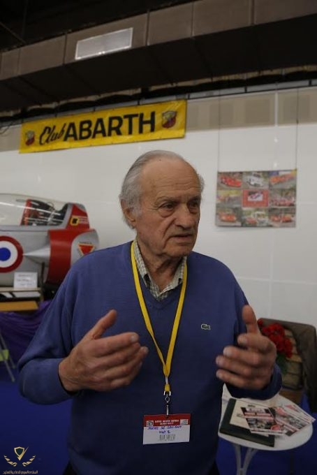 SALON-AUTO-MOTO-RETRO-DE-DIJON-2017-Michel-PONT-Le-propriètaire-du-Musèe-de-Savigny-les-BEAUNE...jpg