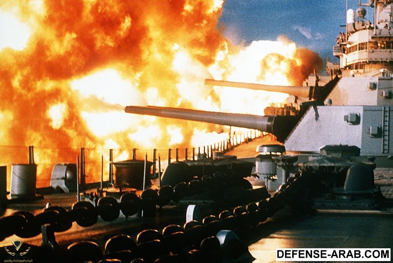 800px-USS_New_Jersey_firing_in_Beirut,_1984.jpg