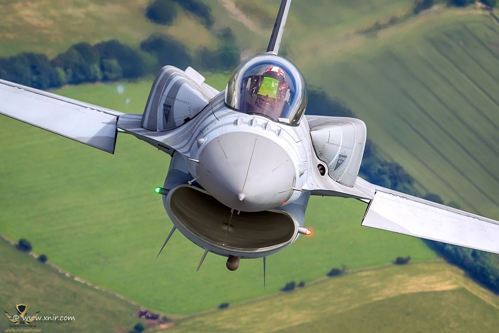 Polish Air Force F-16CJ head on! © Nir Ben-Yosef (xnir).jpeg