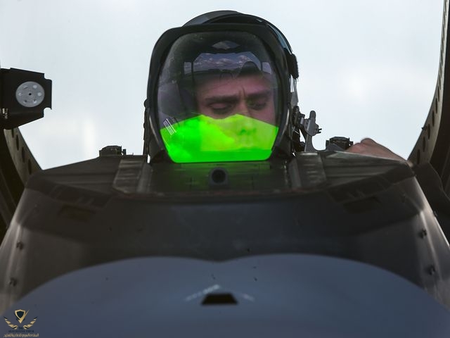 635931271937972805-Air-Force-pilot.jpeg