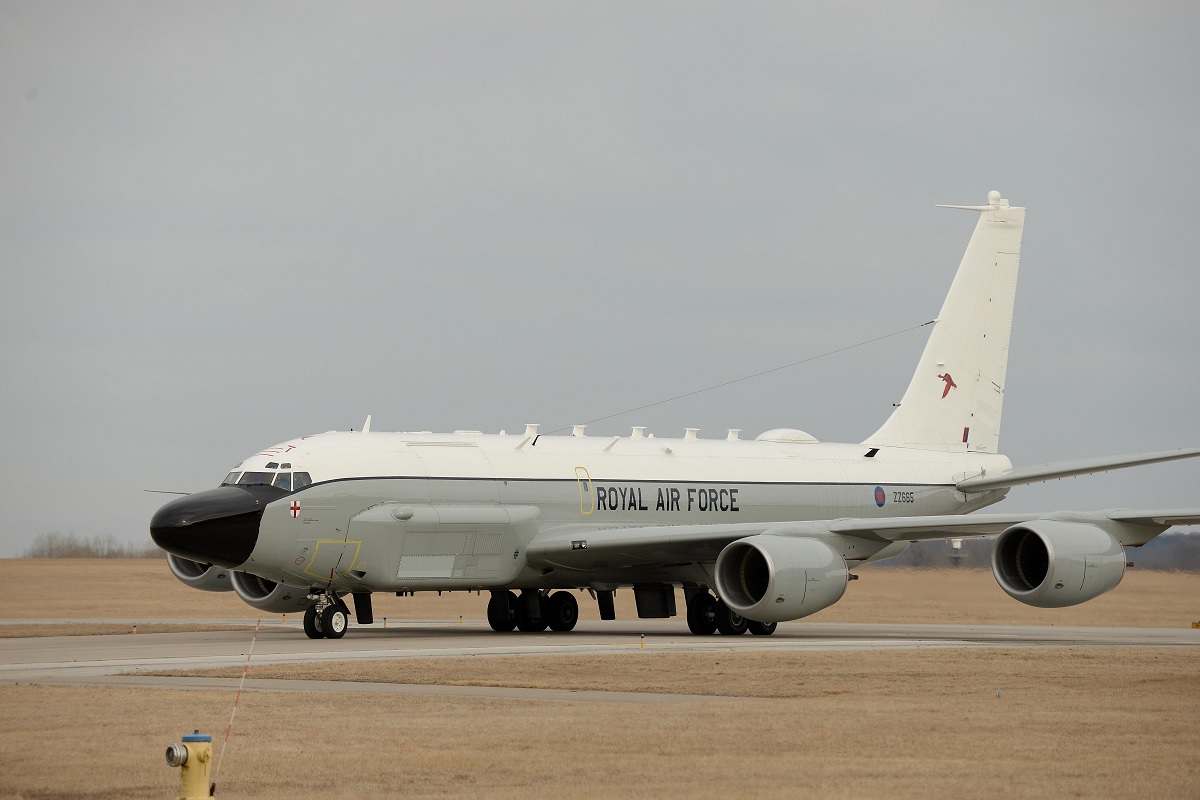 Royal-Air-Force-RC-135.jpg