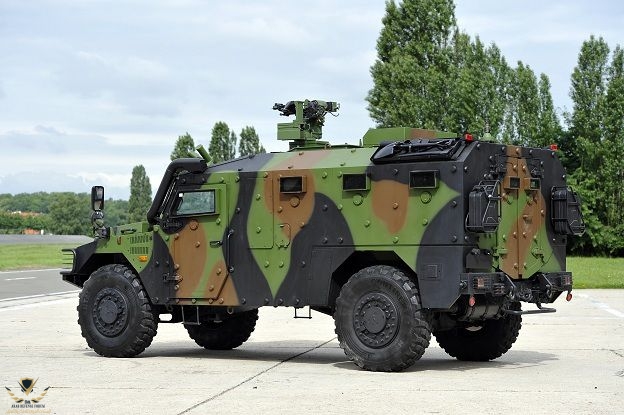 ob_1b745a_sherpa-apc-militaire8.jpg