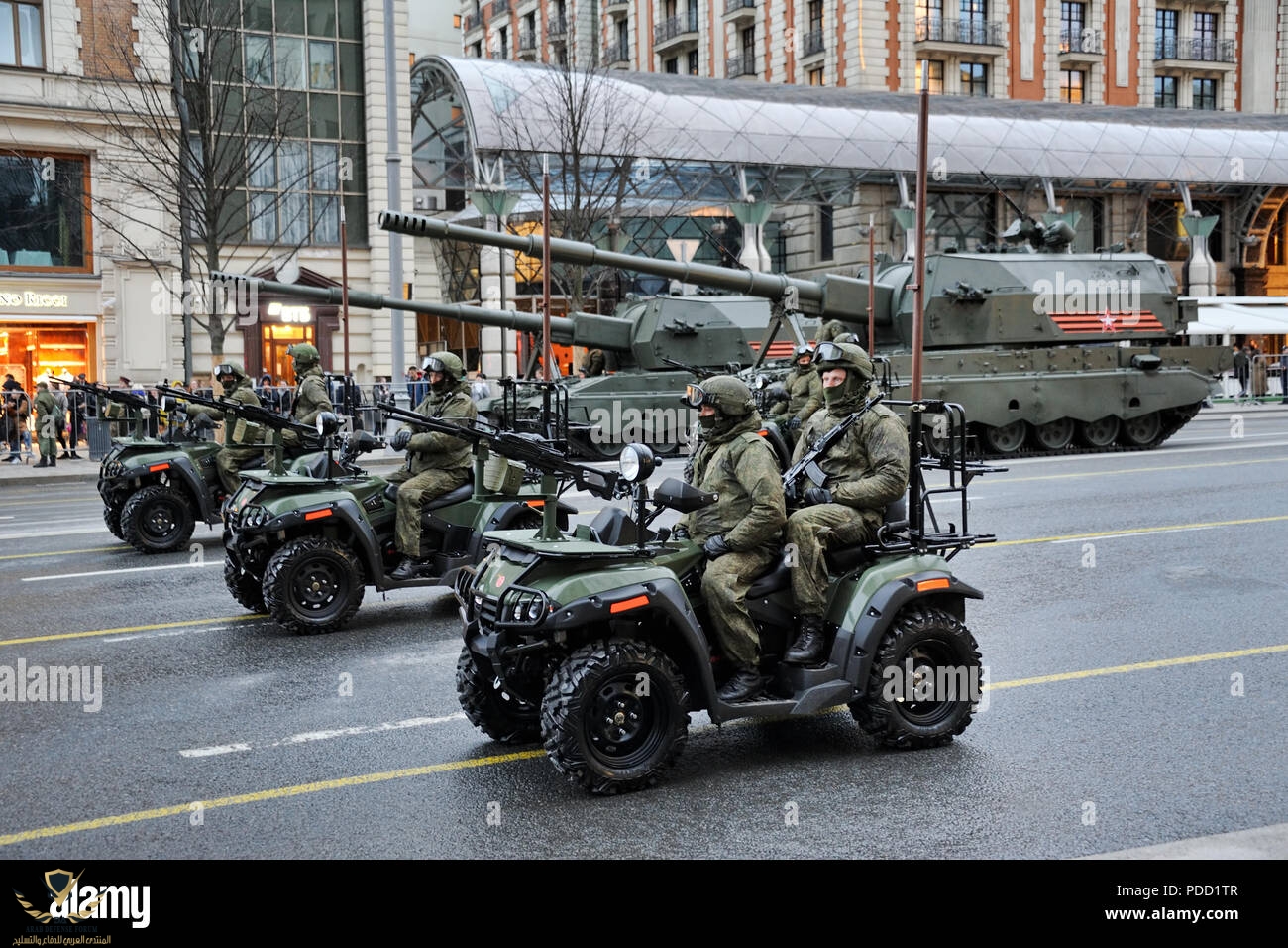 troopers-en-vtt-de-l-armee-am-1-avec-mats-militaires-russes-a-l-armee-me-1-vehicules-tout-terr...jpg