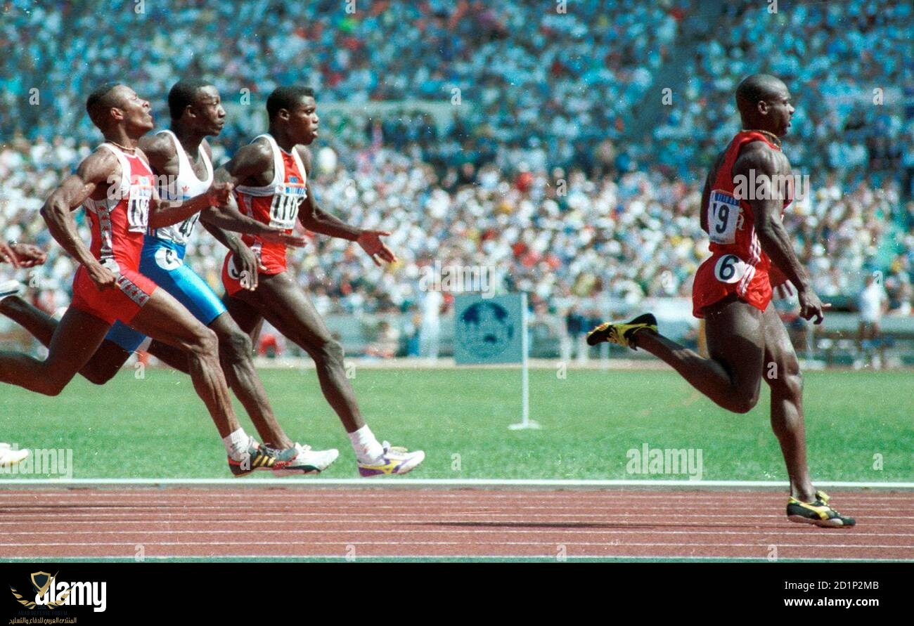 sprinter-ben-johnson-wins-the-gold-medal-in-the-100m-sprint-in-seoul-in-this-september-1988-fi...jpg