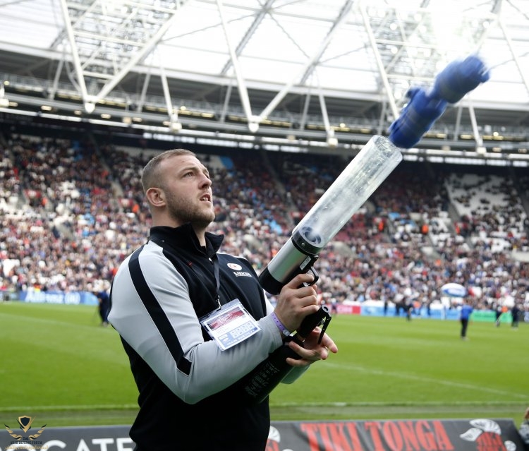 tshirtgun.co.uk-provided-micromini-t-shirt-cannon-hire-and-crew-to-help-support-saracens-in-th...jpg