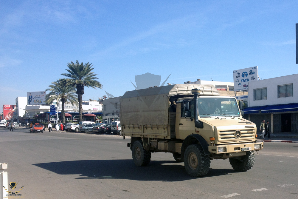 Moroccan_Army-Unimog-Morocco-Africa-street_scene-2015.png