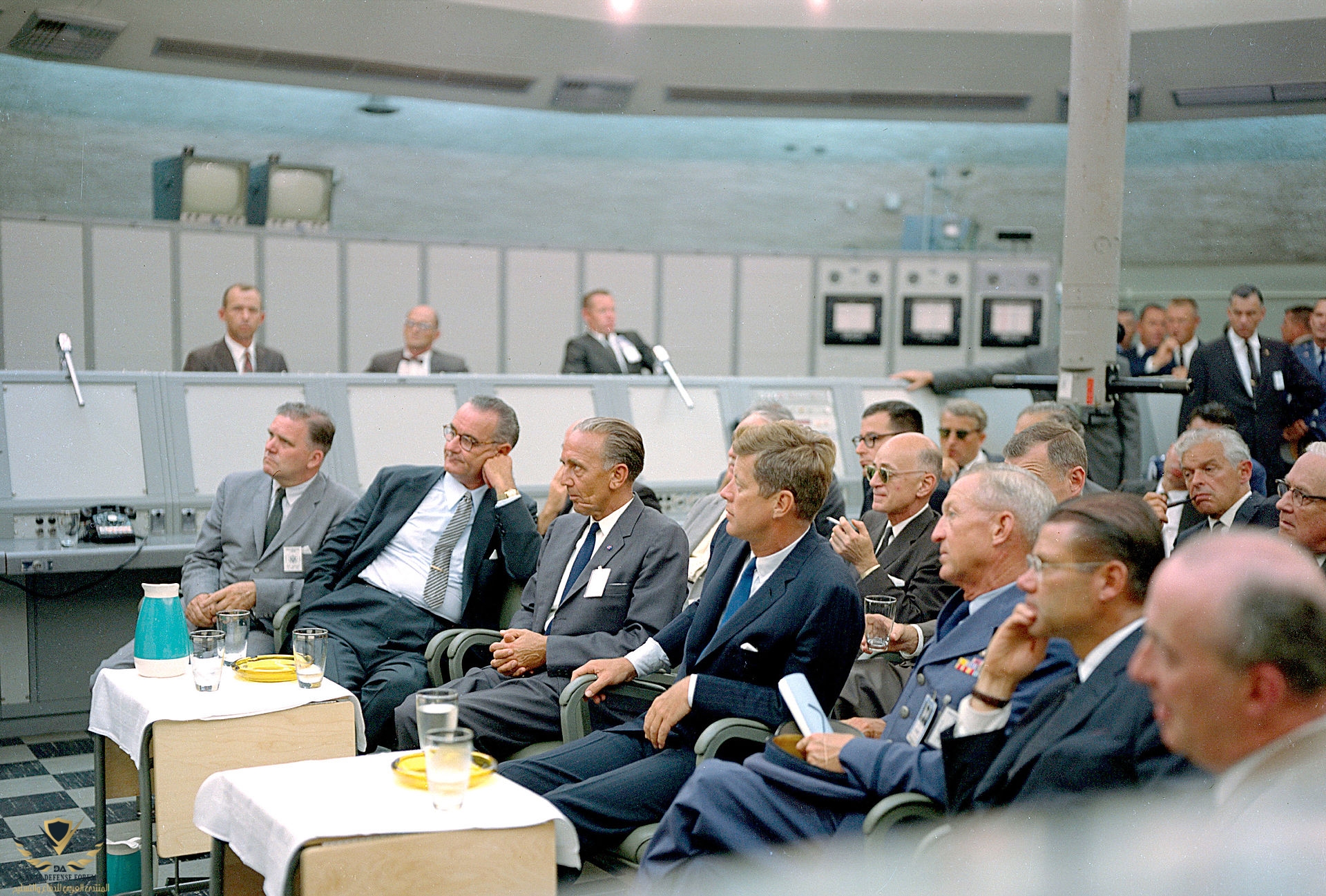 JFK_Tour_of_KSC_-_GPN-2000-000605.jpg