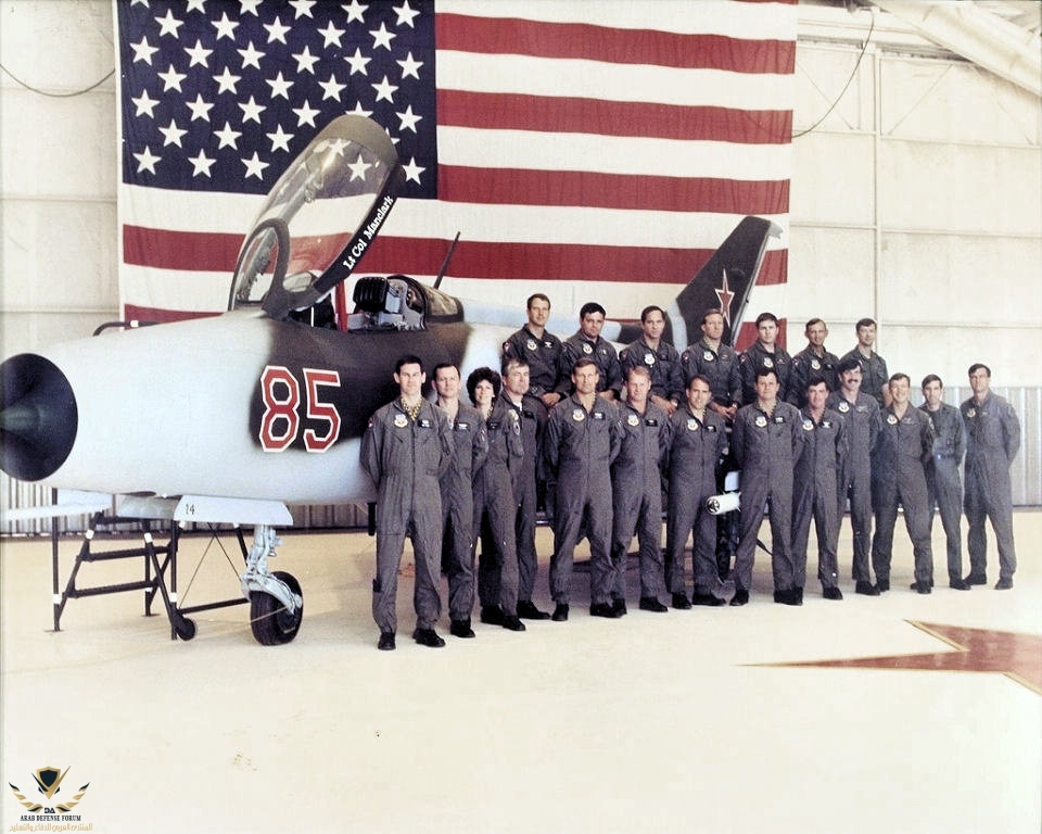 4477th_test_and_evaluation_squadron_mig-21_red_85.jpg