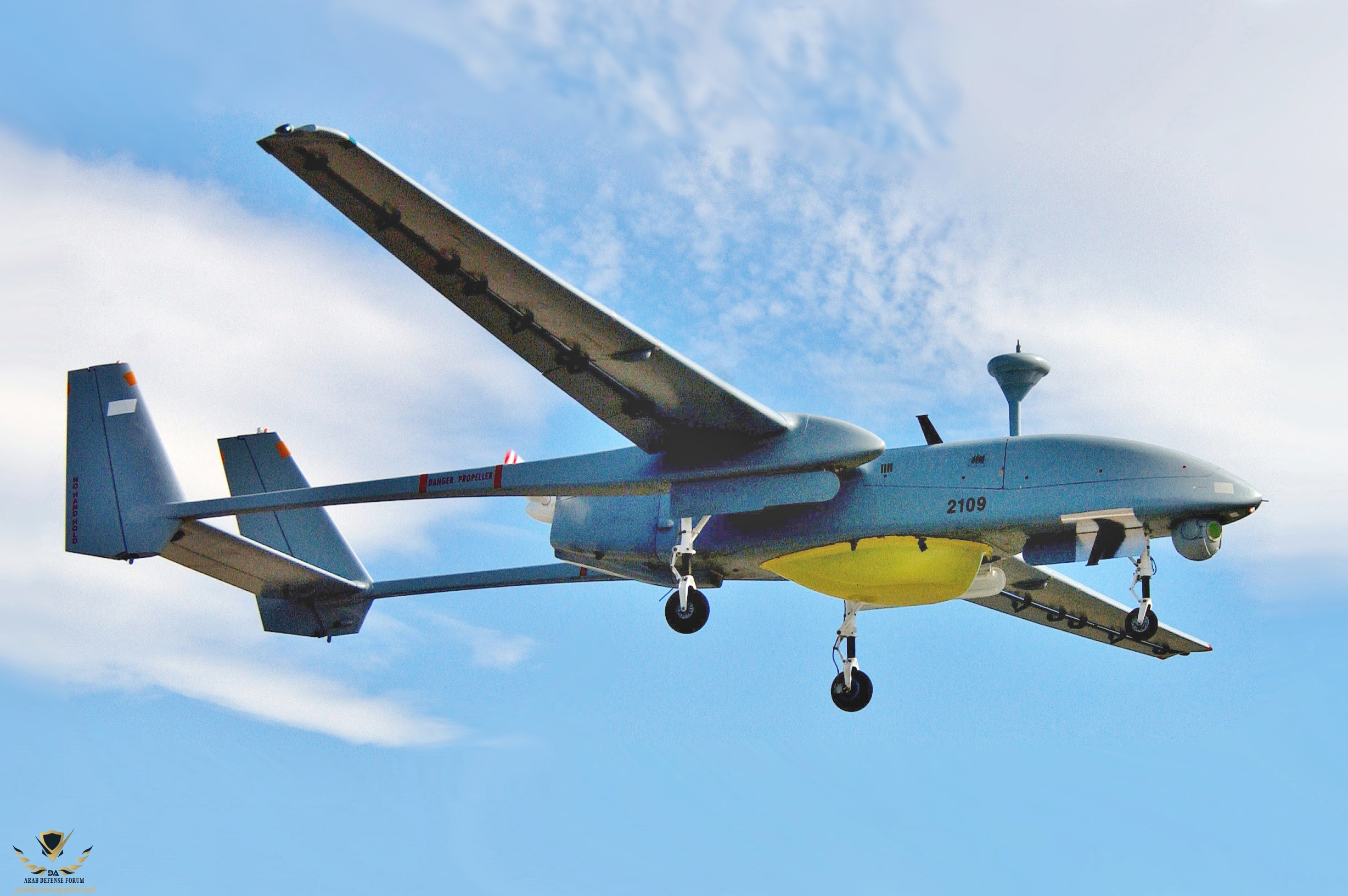IAI_Heron(_framed).jpg