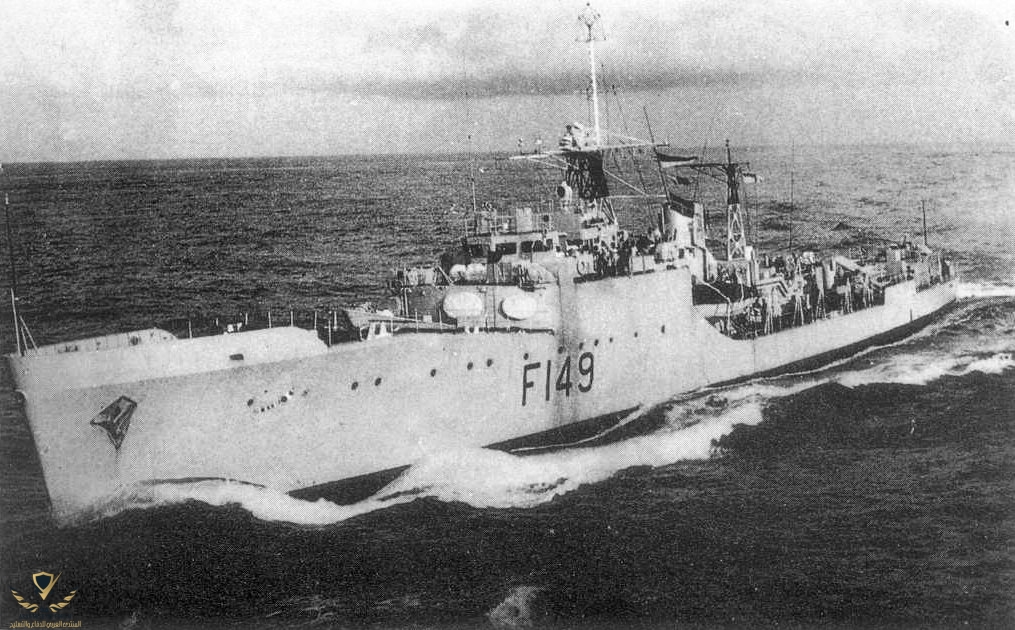 INS_Khukri_(F149).jpg