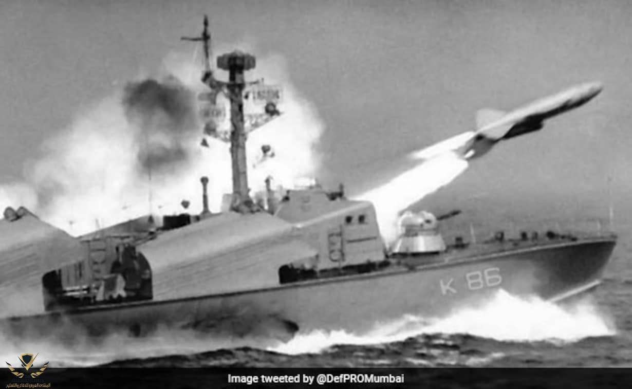n7hl5ahg_indian-navys-attack-on-karachi-portoperation-trident1969_625x300_04_December_21 (1).jpg