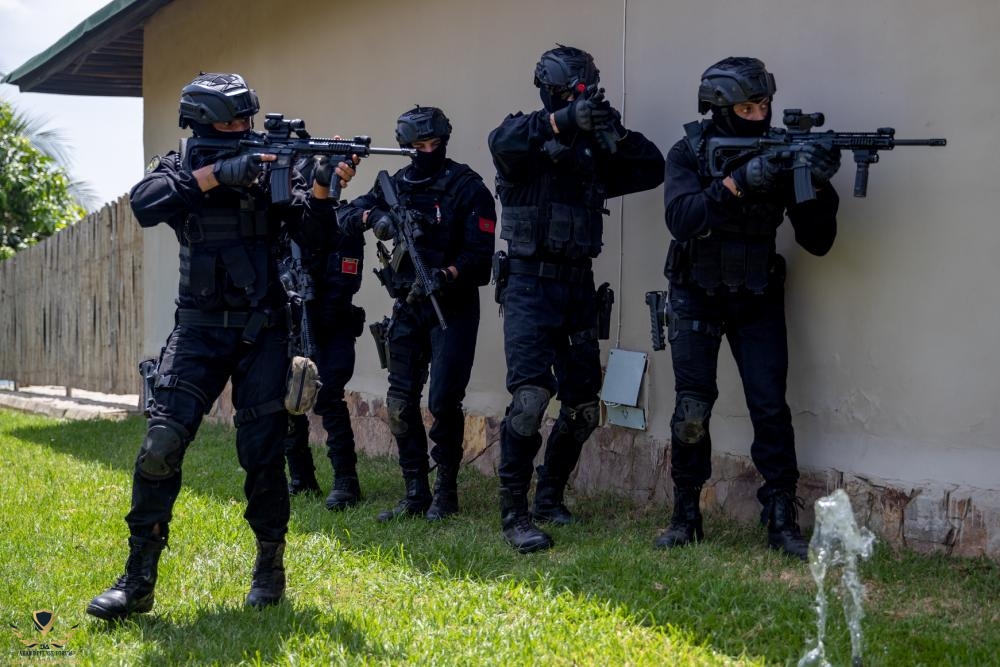 FrbPLt2XsAA-OgX.jpg