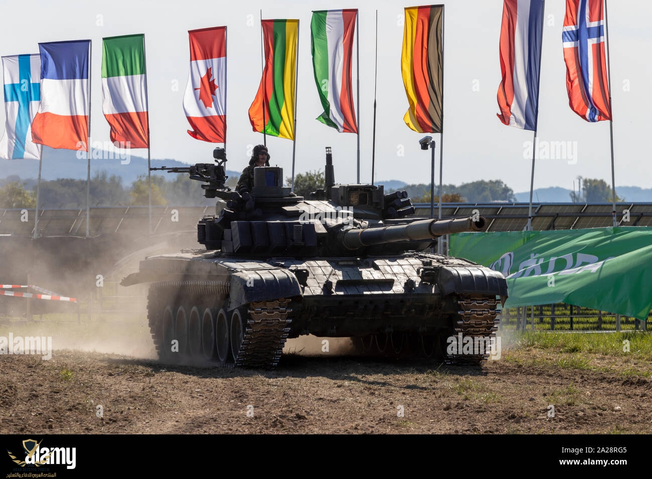 ostrava-czech-republic-september-22-2019-nato-days-old-russian-t-72-tank-of-the-czech-armed-fo...jpg