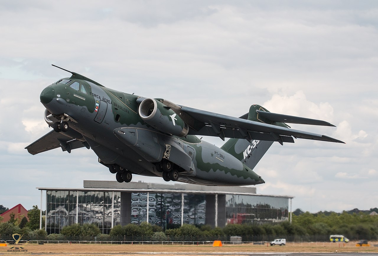 1280px-EGLF_-_Embraer_KC-390_-_Força_Aérea_Brasileira_-_PT-ZNJ_(42759650754).jpg