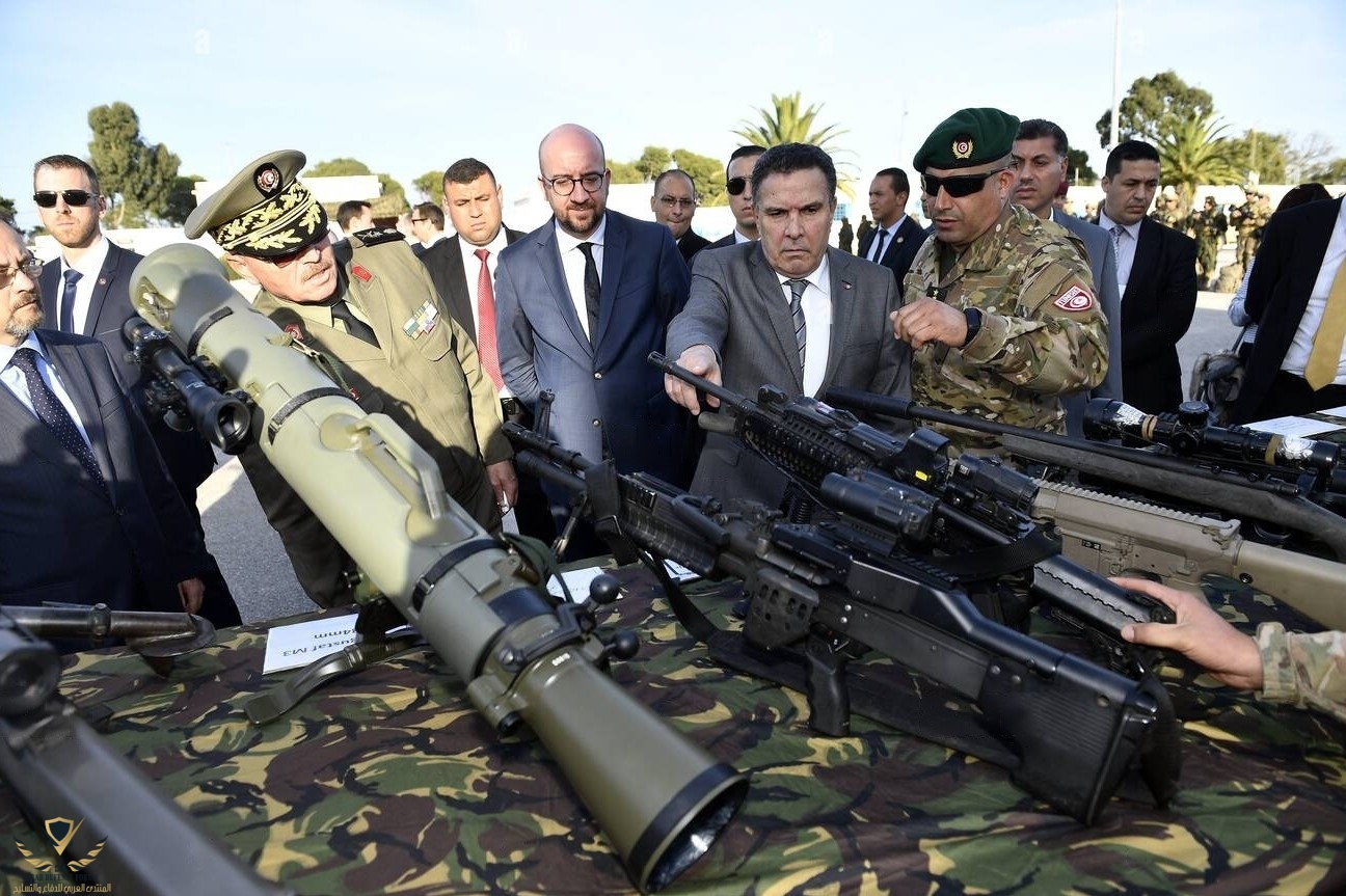 le-premier-ministre-belge-charles-michel-photographie-lors-d-une-visite-dans-une-base-militai...jpeg