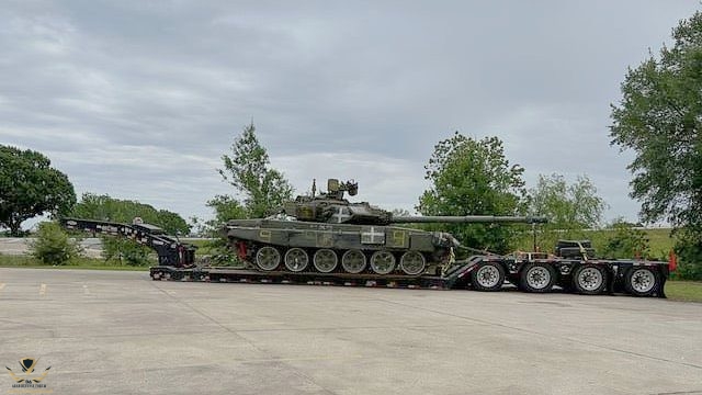 Russian-origin-captured-T-90А-tank-spotted-in-the-US-for-research1.jpg
