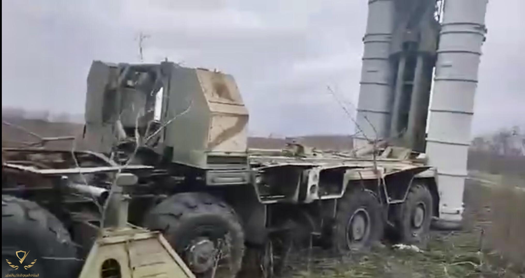 two-russian-s-400-sam-systems-destroyed-in-the-kherson-v0-bx8xdwav8m1a1.jpg