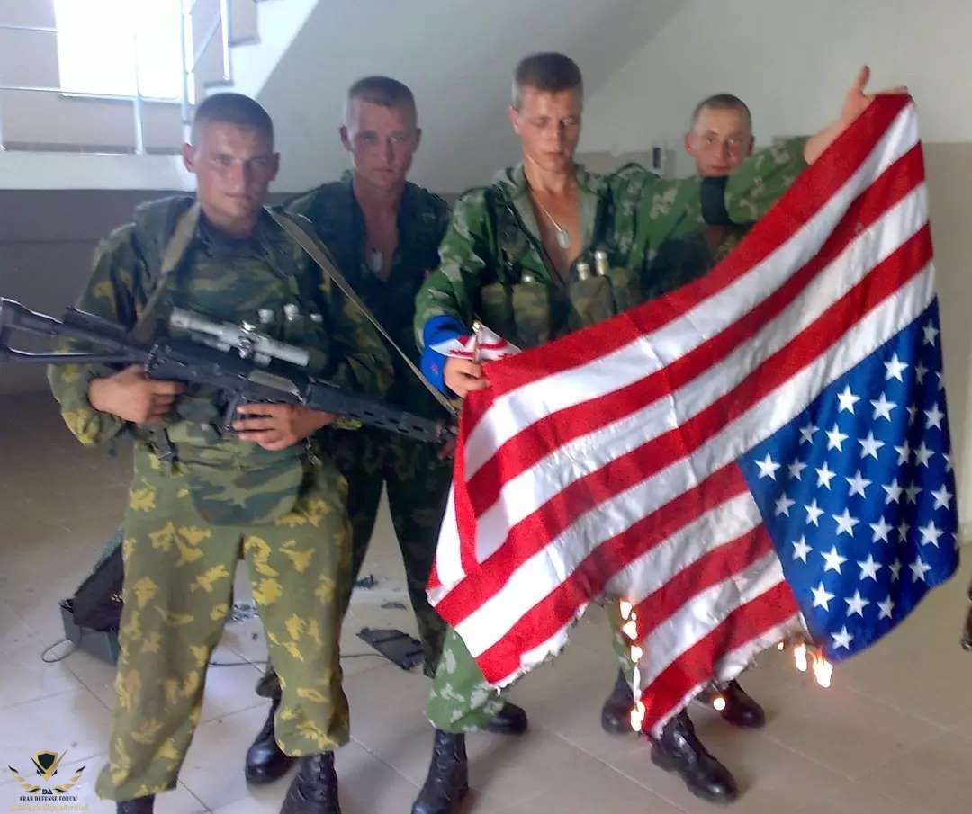 --️------ ℍ--------------️ on Instagram_ _----Soldados rusos quemando una bandera estadouniden...jpg