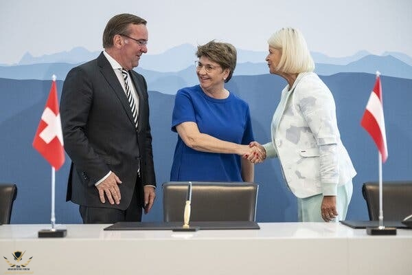 07ukraine-briefing-swiss-defense-kfvw-articleLarge.jpg