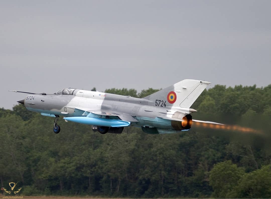 Romanian_Air_Force_Mikoyan-Gurevich_MiG-21MF-75_Lancer_C_Lofting.jpg