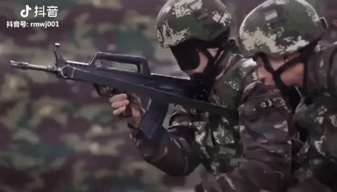 Chinese-Soldiers-Doing-Bullpup-Speed-Reloads.gif