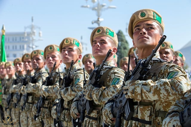 turkmen-soldiers-in-a-parade-celebrating-the-anniversary-of-v0-yp6aqskcvcfb1.jpg