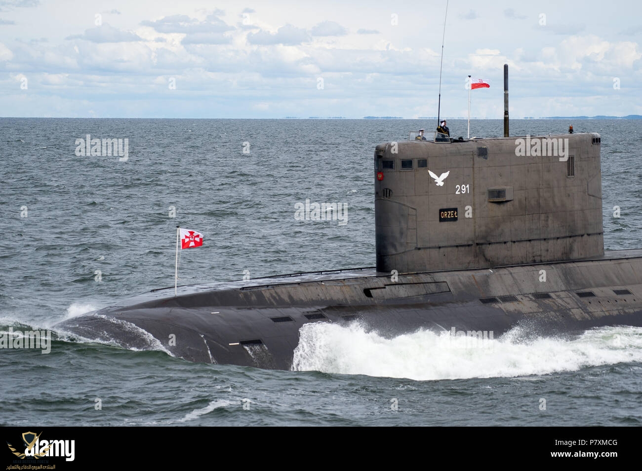 polish-project-877e-kilo-class-submarine-orp-orzel-291-during-naval-parade-to-celebrate-100th-...jpg