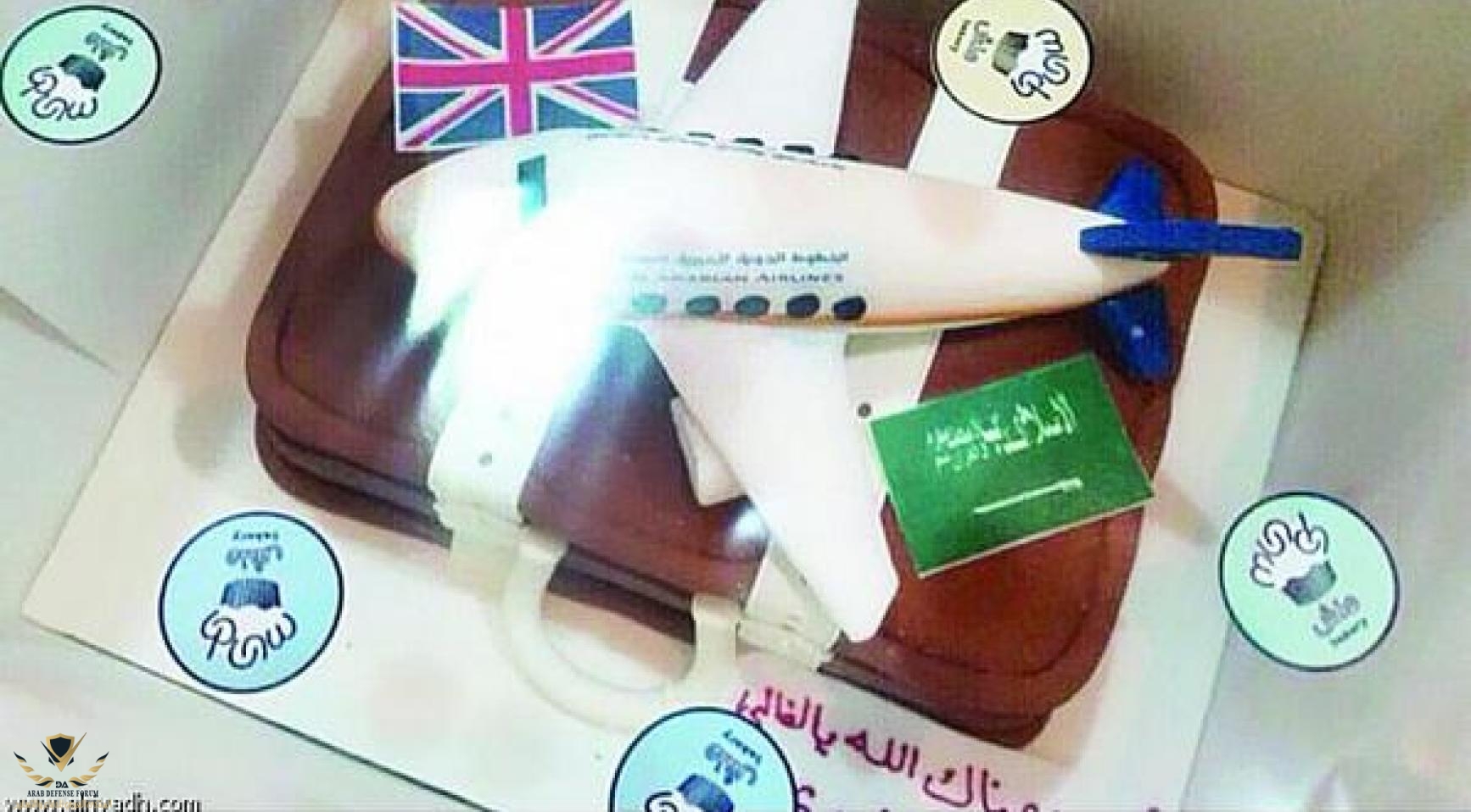 B0-MH6NCQAANeNJ_0.jpg