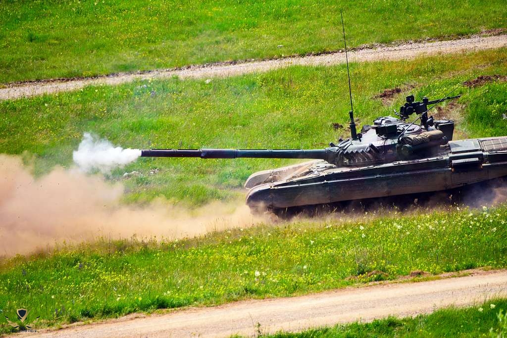 slovenian-m84-tank-fires-on-targets-called-in-by-7b9e9b-1024.jpg