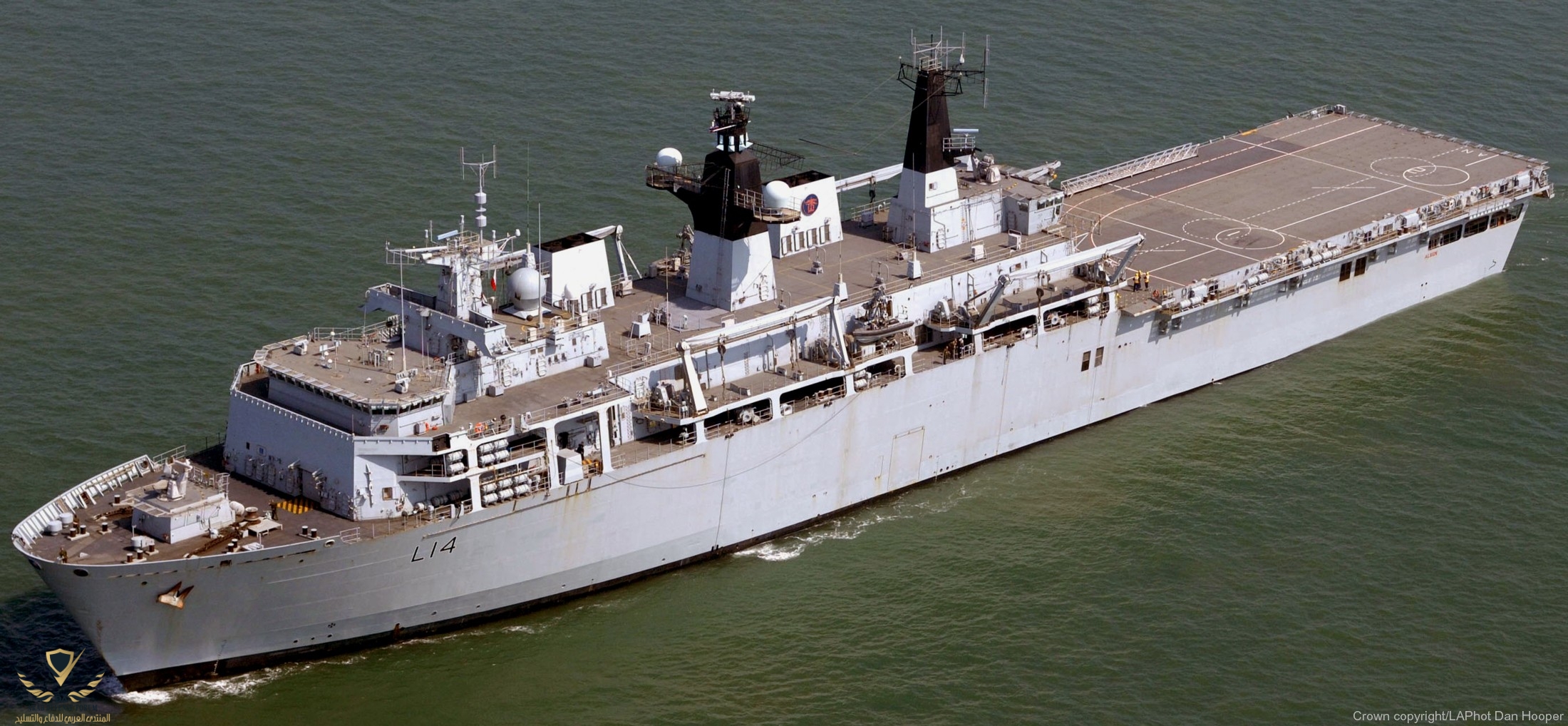 L14-HMS-Albion-009.jpg