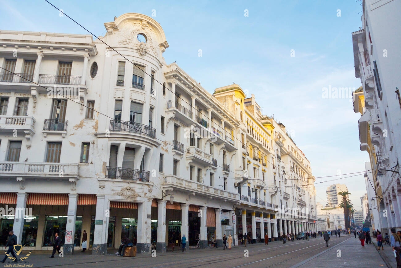 boulevard-mohammed-v-principale-rue-pietonne-casablanca-maroc-afrique-du-nord-fenejn-1.jpg