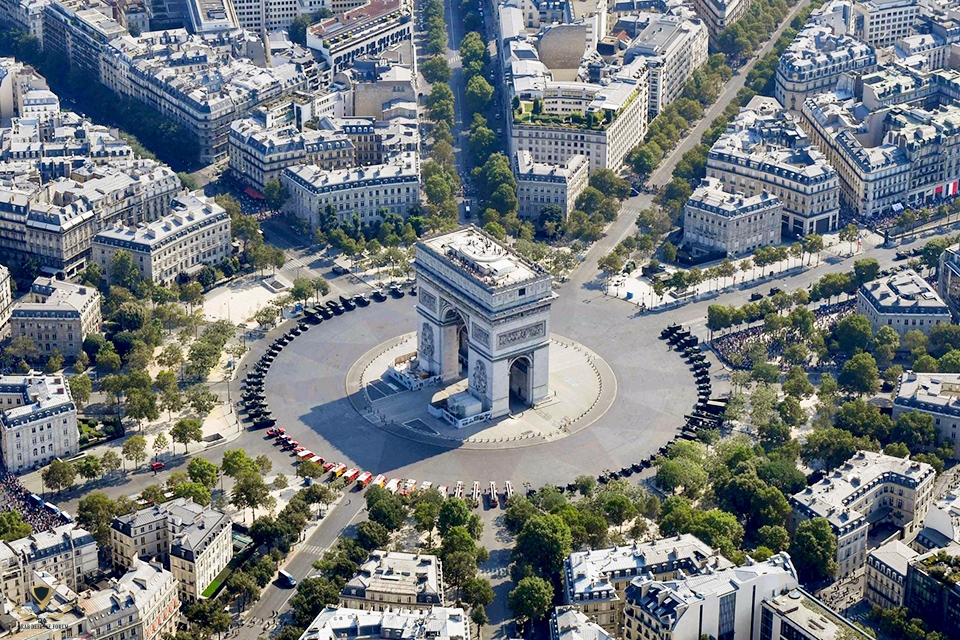 arctriomphe1a.jpg