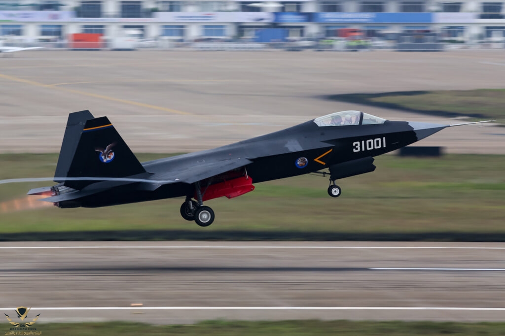 Shenyang_J-31_F60_at_the_2014_Zhuhai_Air_Show-1-1-1024x682.jpg